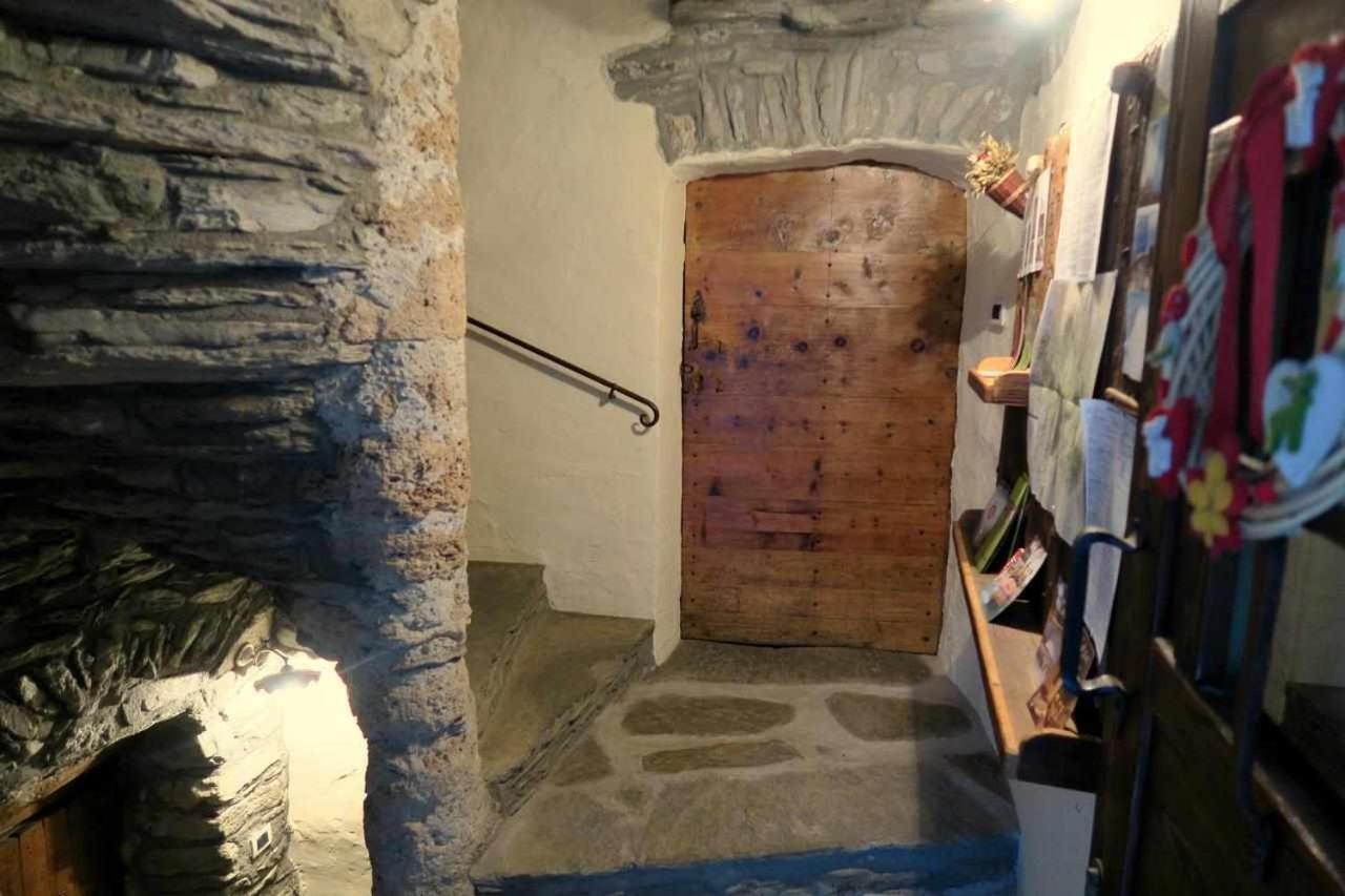 Romantica Suite Con Vasca Idromassaggio Аоста Екстер'єр фото