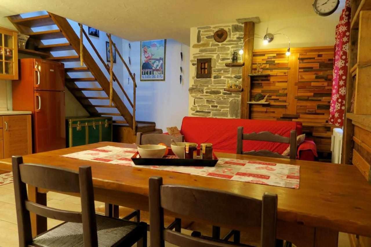 Romantica Suite Con Vasca Idromassaggio Аоста Екстер'єр фото